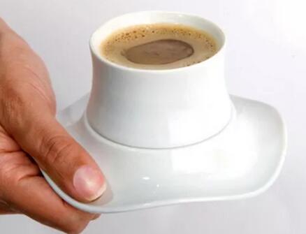 工業(yè)設(shè)計(jì)推薦:“重新設(shè)計(jì)口杯”