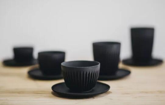 工業(yè)設(shè)計(jì)推薦:“重新設(shè)計(jì)口杯”